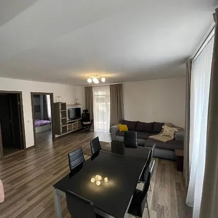 Yamaluxe - Westside Apartmán Kluž