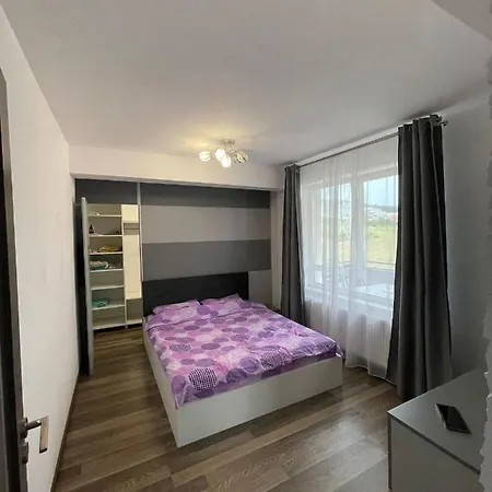 Yamaluxe - Westside Apartmán Kluž